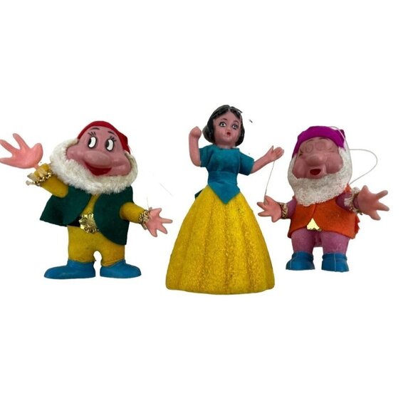 Vtg Walt Disney Snow White and Dwarfs Bashful Sleepy Flocked Christmas Ornaments - Picture 1 of 13